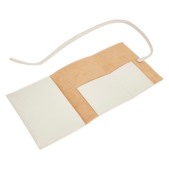 NEW XO, SIENNA Travel Tech Organizer - NWT - Picture 3 of 3